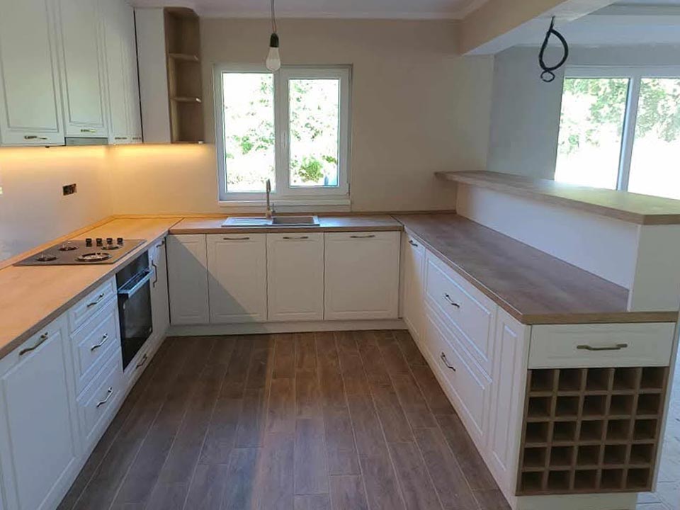 Feher festett mdf konyhabutor bortartoval 1