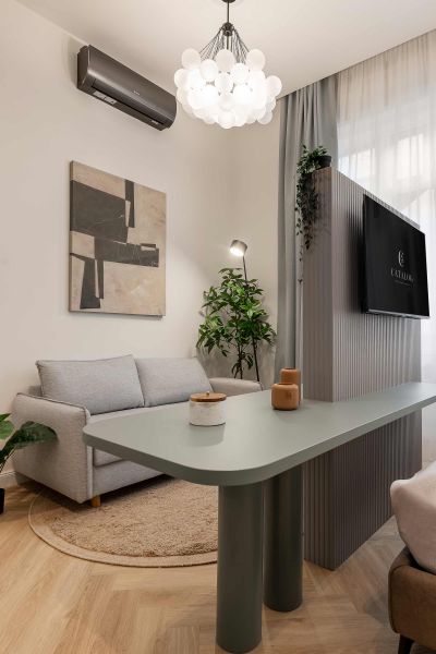 Egységes belsőépítészeti bútorzat hotelek és apartmanok részére
